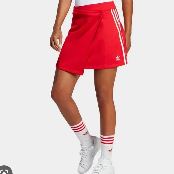 ☆人気☆【Adidas】美脚見え☆ Originals SCOTT SKIRTS adidas WMNS Originals Knit Skirt Better Scarlet IY7280 Japan